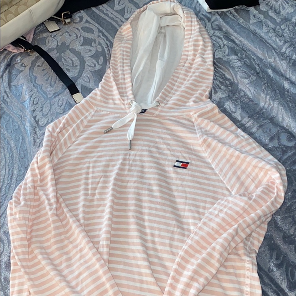 Tommy Hilfiger crop hoodie